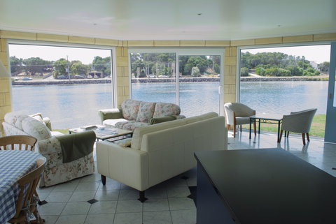 Douglas Riverside - Accommodation QLD 1