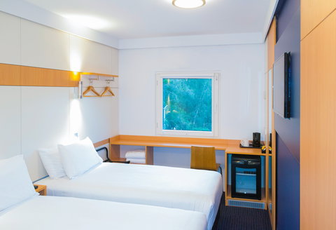 Ibis Budget Gosford - Accommodation QLD 0