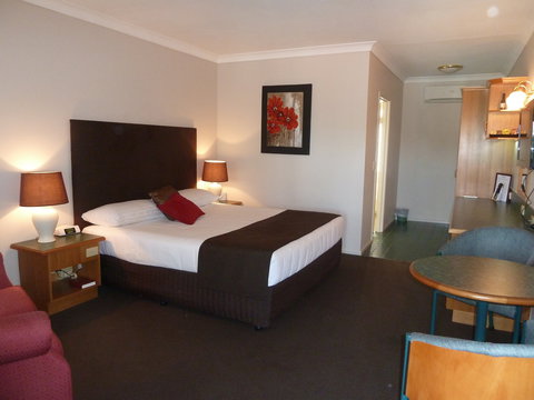 McNevins Logan Park Motel - Accommodation QLD 1