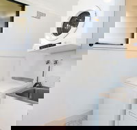 Newcastle Short Stay Apartments - Flagstaff Apartment - Accommodation QLD