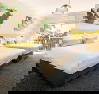 Nightcap at Blue Cattle Dog Hotel - Accommodation QLD