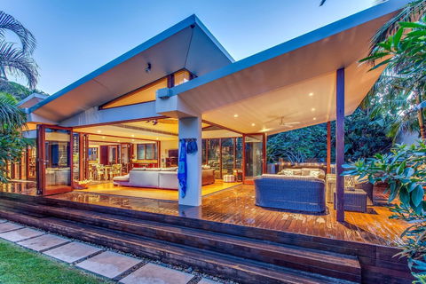 Pavilion Two At Broken Head - Exclusive Beachfront - Accommodation QLD 1