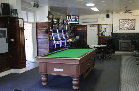Royal Bridge Hotel, Barham - Accommodation QLD 1
