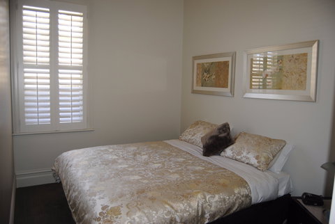 Sabina On Little Myers - Accommodation QLD 2