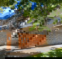 The Waterstreet Apartment - Accommodation QLD