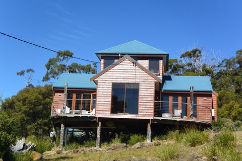 Tree House - The - Accommodation QLD 0