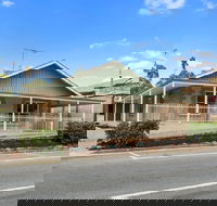 Williamstown Bed  Breakfast - Accommodation QLD