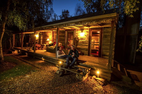 1860 Luxury Accommodation - Accommodation QLD 0