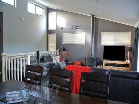 Acacia 2 - Accommodation QLD 2