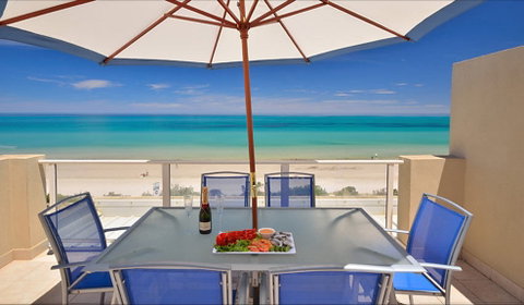 Adelaide Luxury Beach House - Accommodation QLD 0