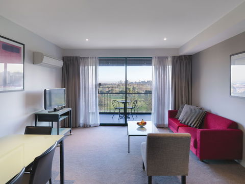 Adina Apartment Hotel St Kilda - Accommodation QLD 1