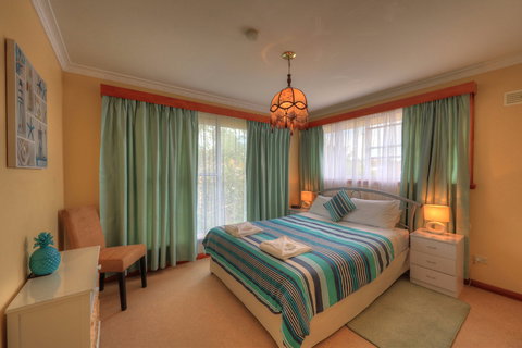 Alice Beside The Sea - Accommodation QLD 2