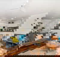 Barefoot Lane - Accommodation QLD