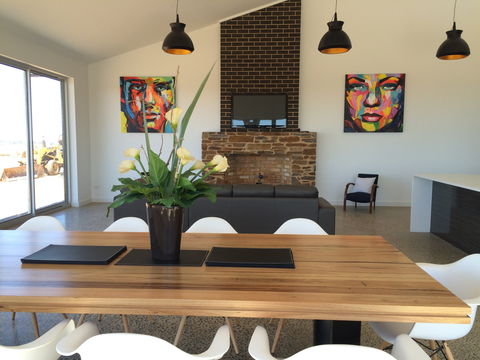 Bella Vista Farm House - Adelaide Hills - Accommodation QLD 0