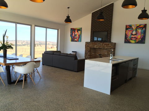 Bella Vista Farm House - Adelaide Hills - Accommodation QLD 1