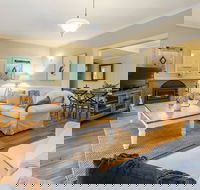 Blue Moon Cottages - Accommodation QLD