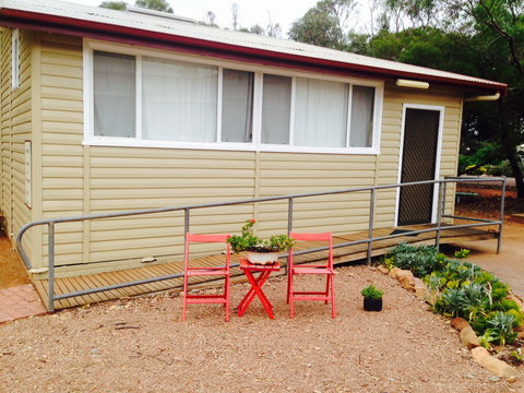 Carrieton Caravan Park - Accommodation QLD 2