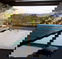 Cavenagh Lodge Bed and Breakfast - Accommodation QLD