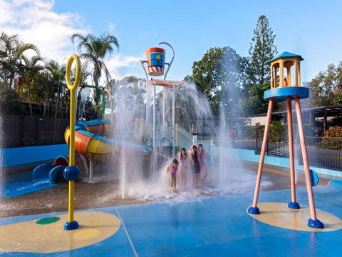 Discovery Parks - Emerald Beach - Accommodation QLD 2