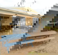 Dot n Pats - Accommodation QLD