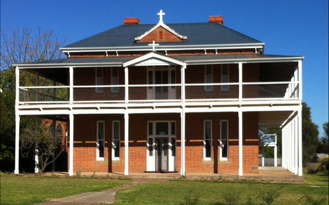 Eddy's Of Canowindra - Accommodation QLD 0