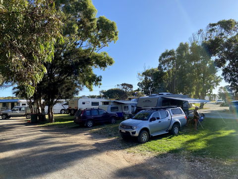 Elliston Caravan Park - Accommodation QLD 1