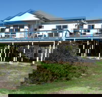 Flying Dutchmen - Accommodation QLD