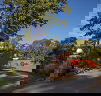 Golden Country Motel and Caravan Park - Accommodation QLD
