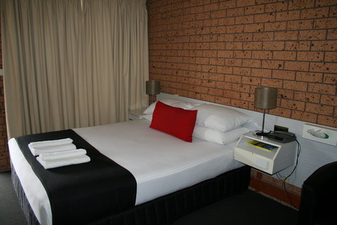 Golden Harvest Motor Inn Moree - Accommodation QLD 2