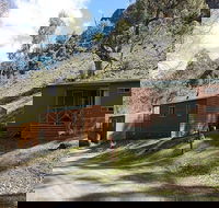 Grove Creek cabins - Accommodation QLD