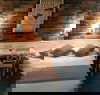 Hornsby Inn - Accommodation QLD