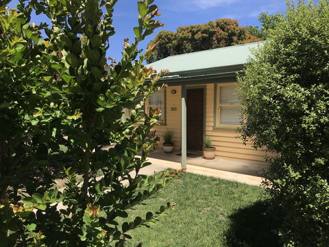 Lavender Cottage - Accommodation QLD 0