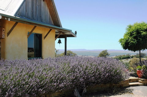 MillDuck StrawBale B&B - Accommodation QLD 0