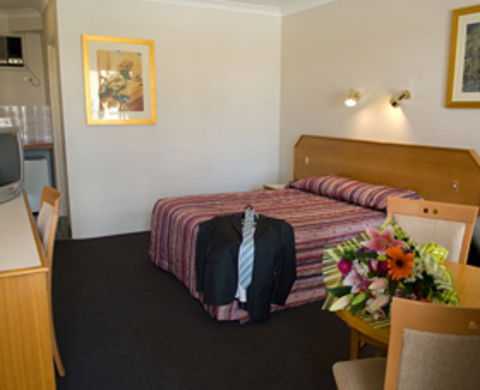Narellan Motor Inn - Accommodation QLD 0