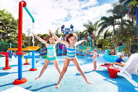 North Star Holiday Resort - Accommodation QLD 2