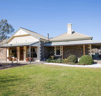 SINKINSON HOUSE - Mount Torrens - Accommodation QLD
