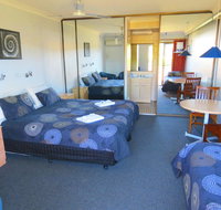 Sisleys Motel - Accommodation QLD