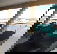 Stately Waters - Accommodation QLD