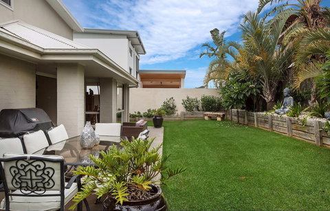 The Sanctuary On Sandon Point - Accommodation QLD 2