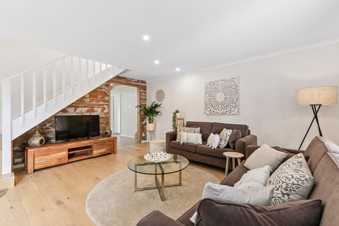 The Beach House Anglesea - Accommodation QLD 1