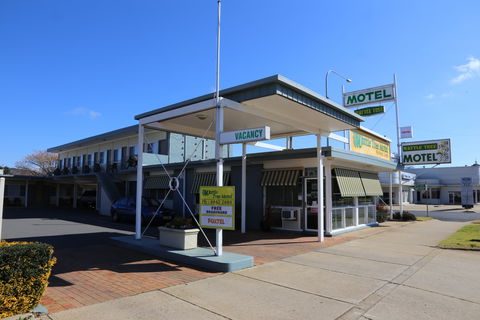 Wattle Tree Motel - Accommodation QLD 1