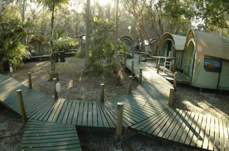 The Arts Factory Backpackers Lodge - Accommodation QLD