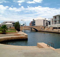 Crest Del Mar Apartments - Accommodation QLD