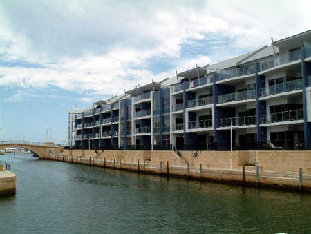 Crest Del Mar Apartments - Accommodation QLD 1