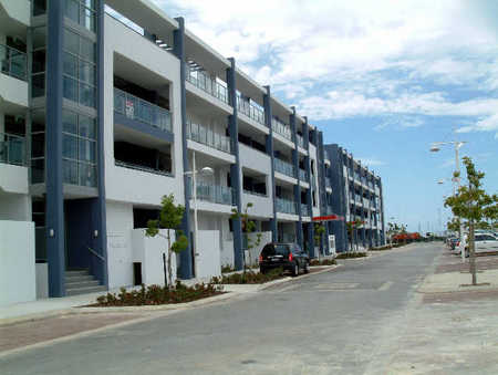 Crest Del Mar Apartments - Accommodation QLD 2