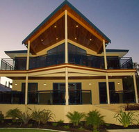 Nautica Lodge - Accommodation QLD