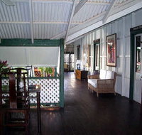 McAlpine House - Accommodation QLD