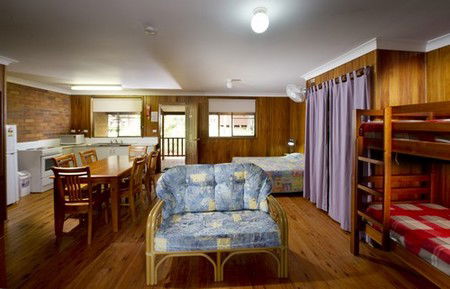 Hungry Head Cabins - Accommodation QLD 2