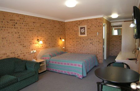 Aberdeen Motel - Accommodation QLD 1