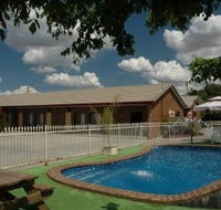 Fountain Court Motor Inn - Accommodation QLD